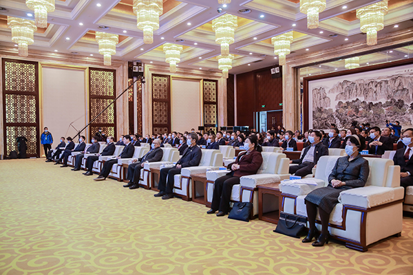 ��ϯՓ�����I(l��ng)��(d��o)���e